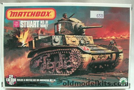 Matchbox 1/76 M3/A1 Stuart 'Honey' Tank with Diorama Display Base, 40084 plastic model kit